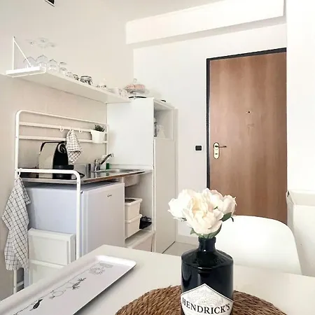 Lägenhet A Casa Di Pizz - Bilocale Con Parcheggio Privato