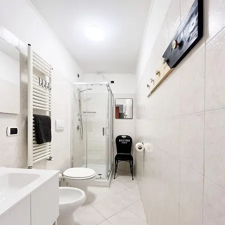 A Casa Di Pizz - Bilocale Con Parcheggio Privato Lägenhet Savona